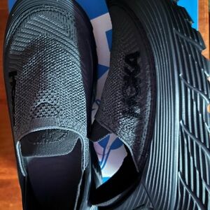 HOKA U RESTORE TC Woman's Shoes New with Box Size 7